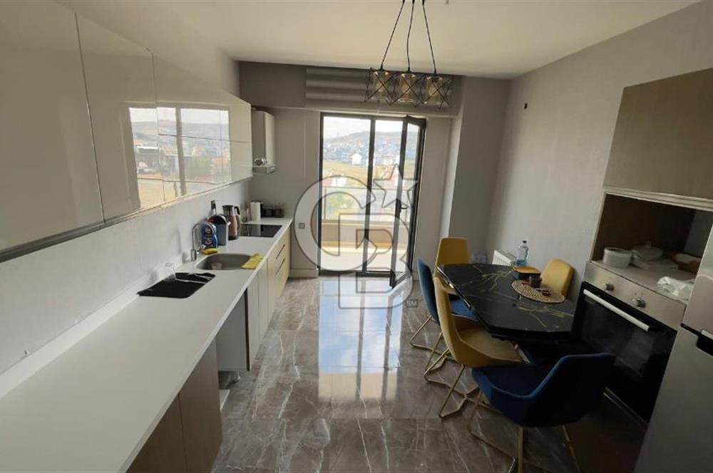 Azel Urhan Kule'de Satılık 2+1 Geniş Teraslı Lüks Daire