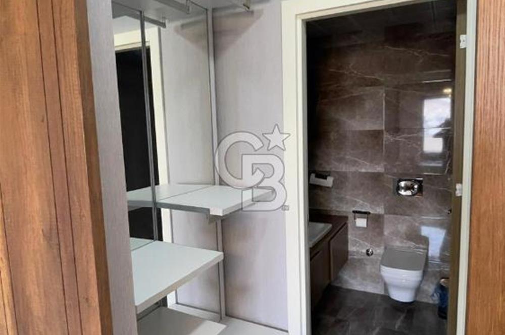 Azel Urhan Kule'de Satılık 2+1 Geniş Teraslı Lüks Daire