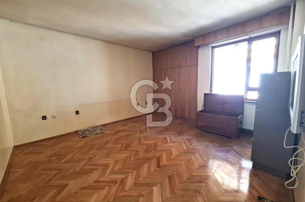 ZAFER'DE İSTER MESKEN İSTER OFİS İÇİN NADİR KUPON FIRSAT