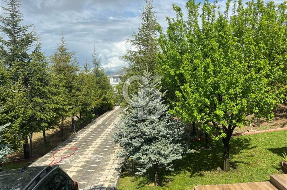 CB SITKI ŞİMŞEK'TEN GÖLBAŞI KARŞIYAKADA SATILIK VİLLA