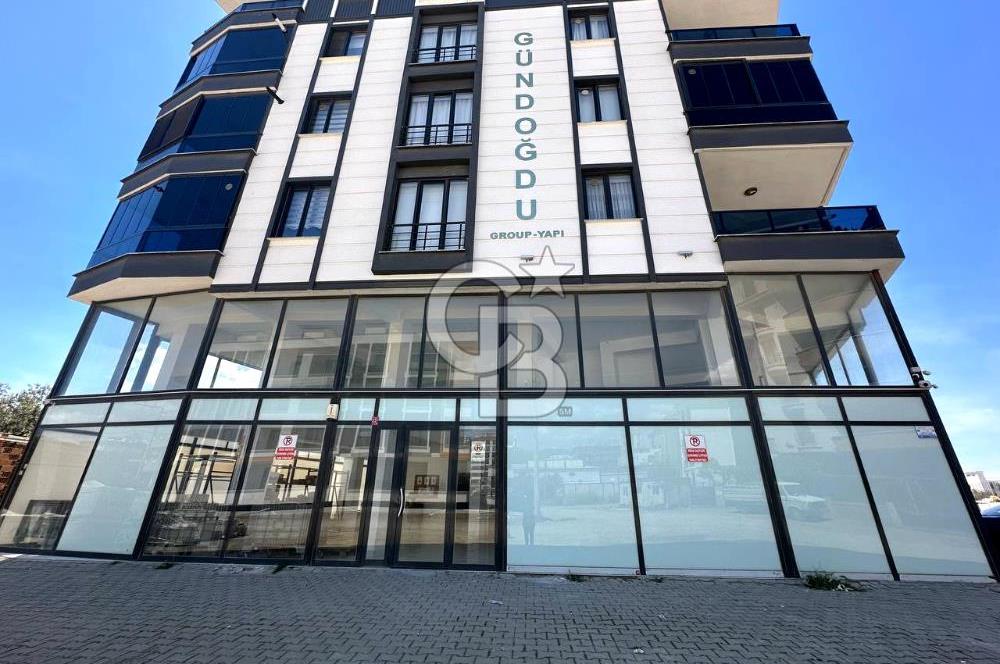KADIKÖY'DE SATILIK DÜKKAN 