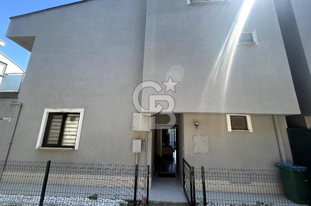Mudanya Çağrışan'da Merkezi Konumda Geniş Bahçeli 5+1 Villa