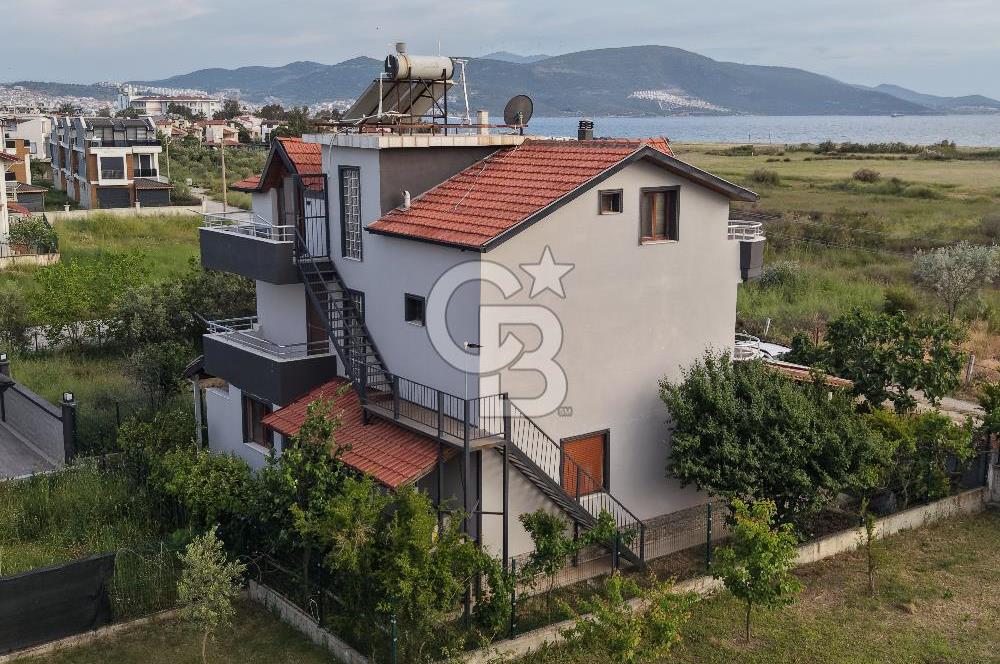 C.B. ROUTE | İZMİR DİKİLİ | DENİZE SIFIR | EŞSİZ | 5+2 VİLLA  