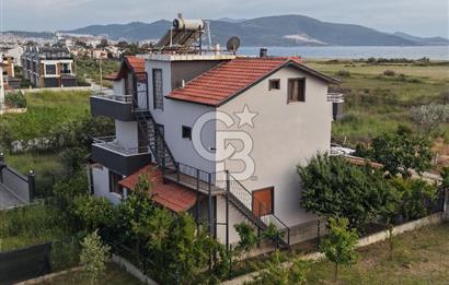 C.B. ROUTE | İZMİR DİKİLİ | DENİZE SIFIR | EŞSİZ | 5+2 VİLLA  