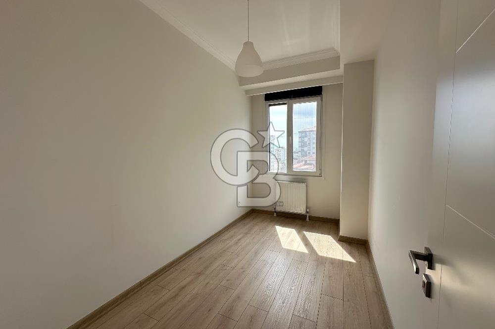 Kadıköy Erenköyde Merkezi Konumda 3+1 95 m² Ferah Daire