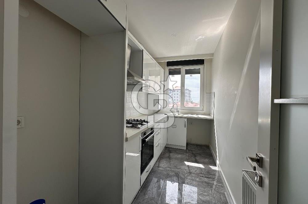 Kadıköy Erenköyde Merkezi Konumda 3+1 95 m² Ferah Daire