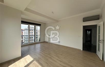 Kadıköy Erenköyde Merkezi Konumda 3+1 95 m² Ferah Daire