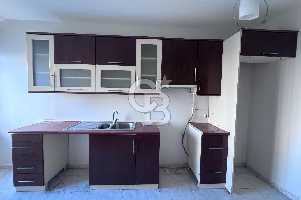 Beylikdüzü Gürpınar Yeşilkent 2 Sitesinde 6. Katta 3+1 Satılık Daire