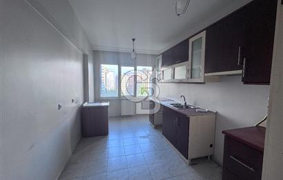 Beylikdüzü Gürpınar Yeşilkent 2 Sitesinde 6. Katta 3+1 Satılık Daire