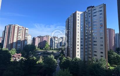 Beylikdüzü Gürpınar Yeşilkent 2 Sitesinde 6. Katta 3+1 Satılık Daire