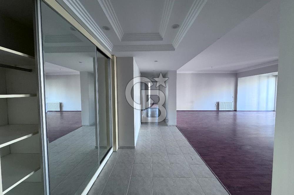 Beylikdüzü Gürpınar Yeşilkent 2 Sitesinde 6. Katta 3+1 Satılık Daire