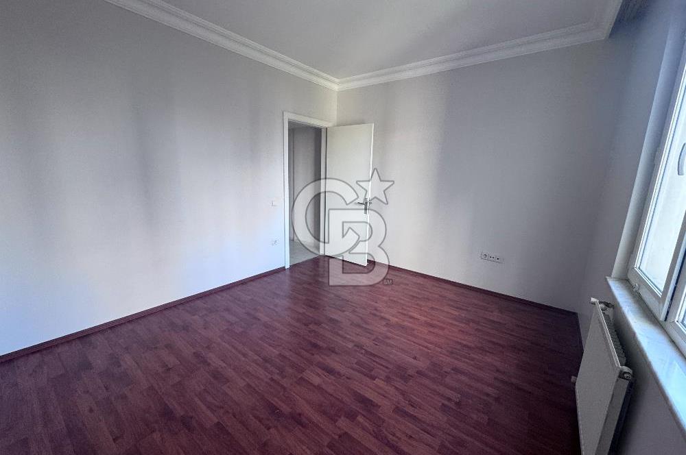 Beylikdüzü Gürpınar Yeşilkent 2 Sitesinde 6. Katta 3+1 Satılık Daire