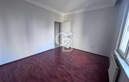 Beylikdüzü Gürpınar Yeşilkent 2 Sitesinde 6. Katta 3+1 Satılık Daire