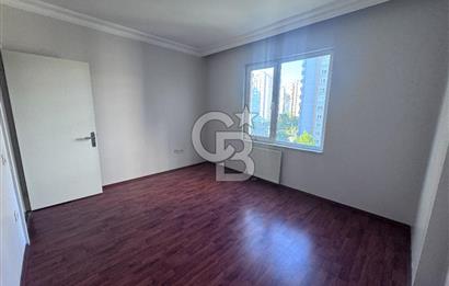 Beylikdüzü Gürpınar Yeşilkent 2 Sitesinde 6. Katta 3+1 Satılık Daire