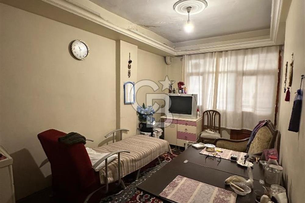 Küçükköyde 2+1 Daire + 35 m² Dükkan Tek Tapu Fırsat