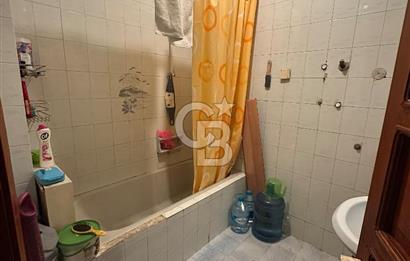 Küçükköyde 2+1 Daire + 35 m² Dükkan Tek Tapu Fırsat