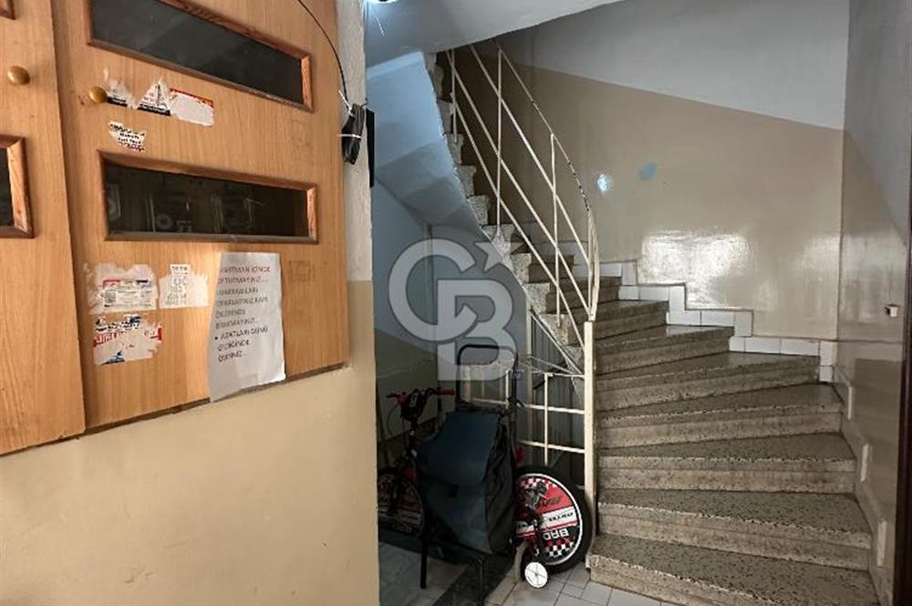 Küçükköyde 2+1 Daire + 35 m² Dükkan Tek Tapu Fırsat
