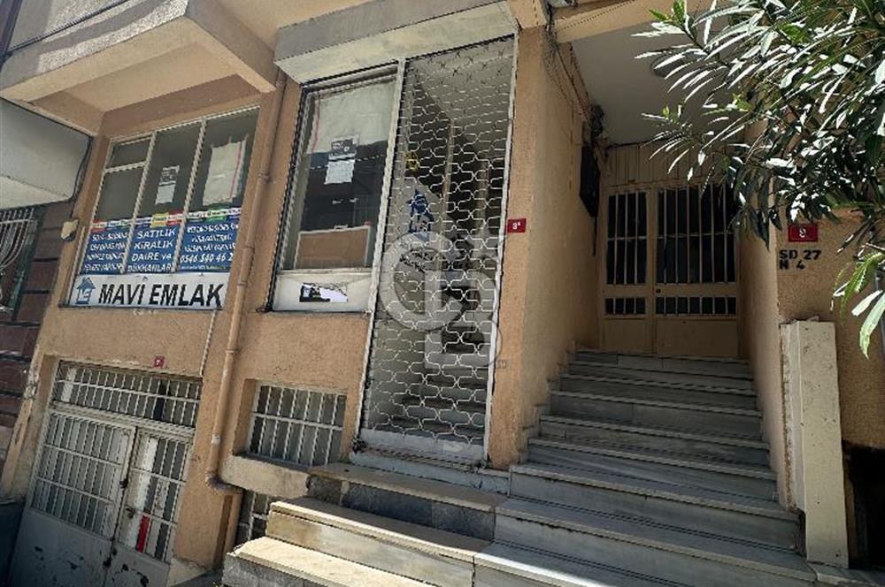 Küçükköyde 2+1 Daire + 35 m² Dükkan Tek Tapu Fırsat