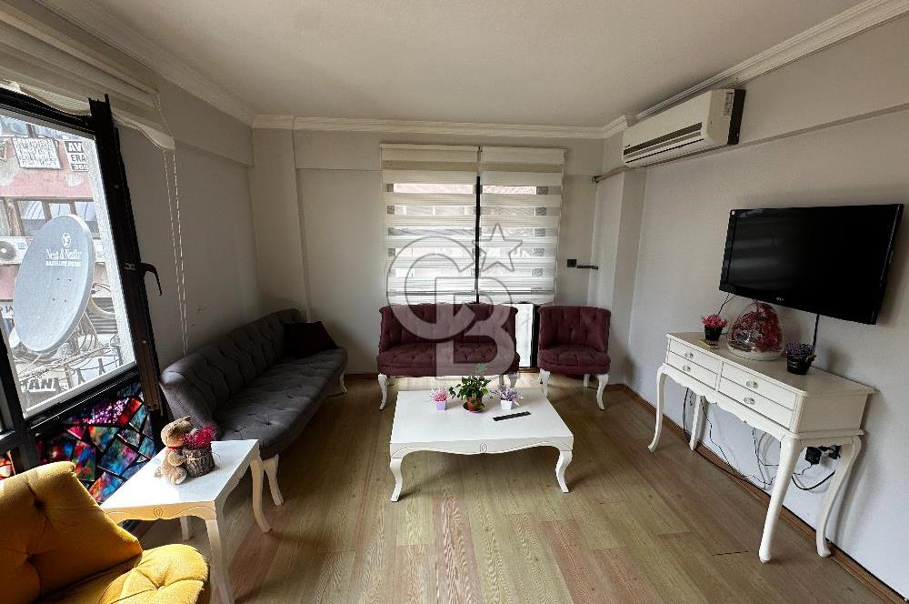 Karşıyaka Çarşıda Satılık 1+1 Daire