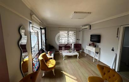 Karşıyaka Çarşıda Satılık 1+1 Daire