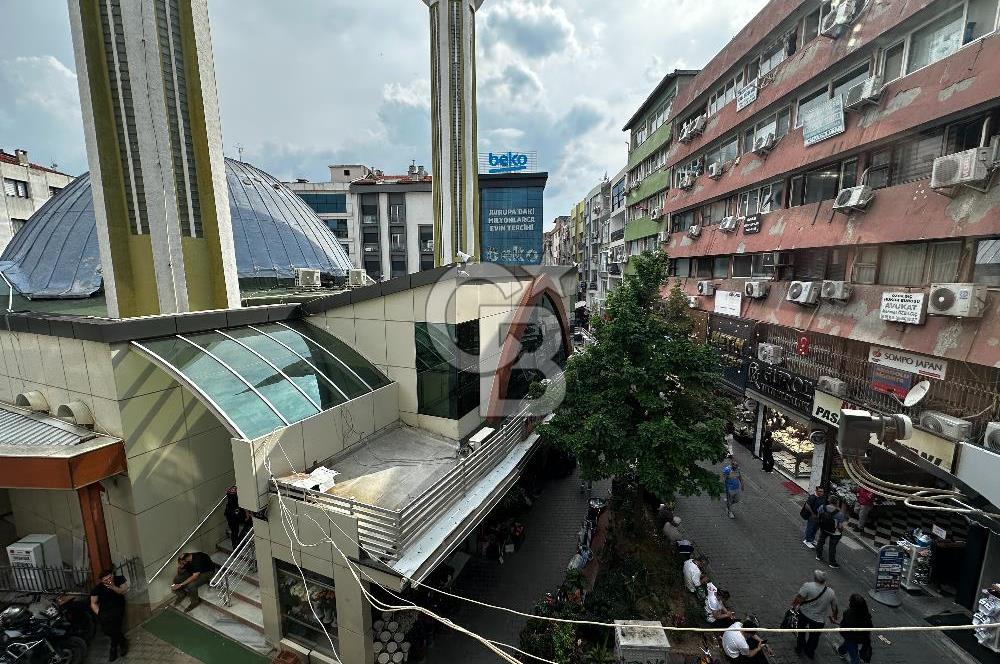 Karşıyaka Çarşıda Satılık 1+1 Daire