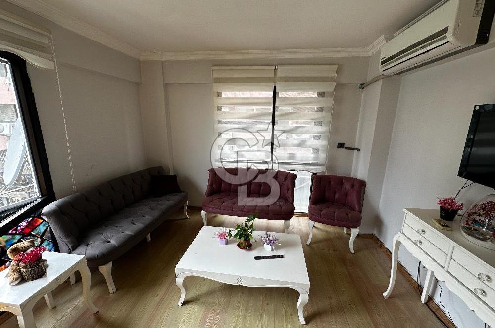 Karşıyaka Çarşıda Satılık 1+1 Daire