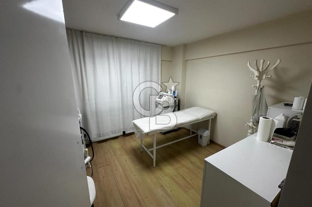 Karşıyaka Çarşıda Satılık 1+1 Daire
