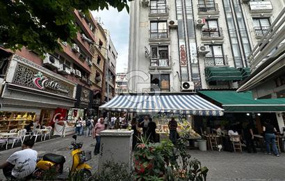 Karşıyaka Çarşıda Satılık 1+1 Daire