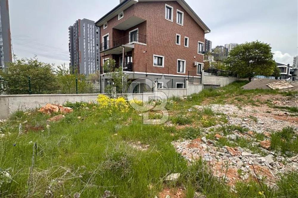 İNCEK TEK YAPIDA PRESTİJLİ KONUMDA 345 M² VİLLA ARSASI