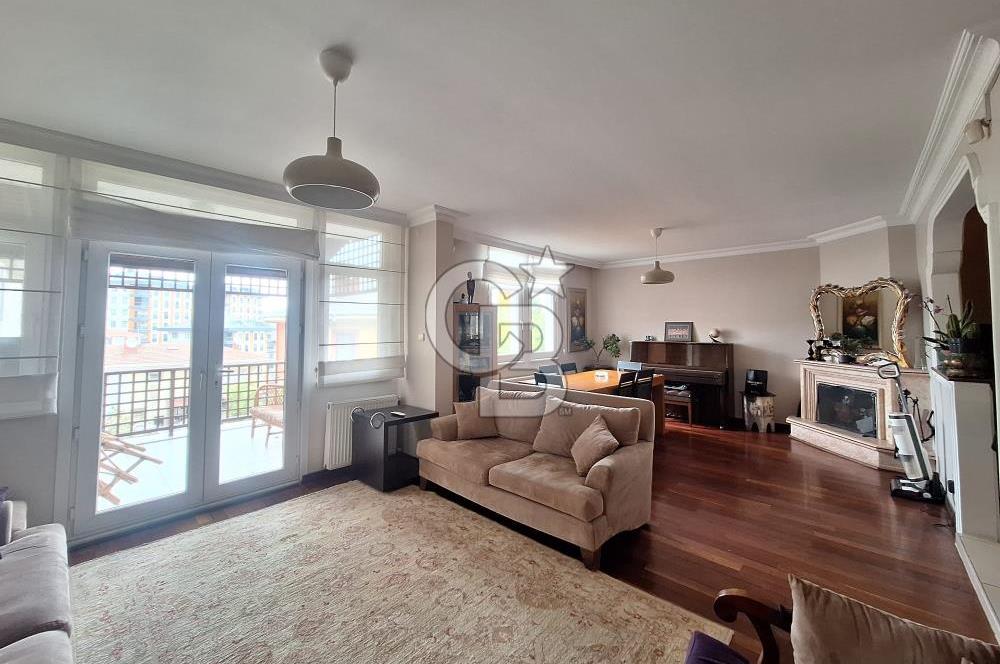 Çengelköy Ata 2 Sitesinde Kiralık Tripleks Villa
