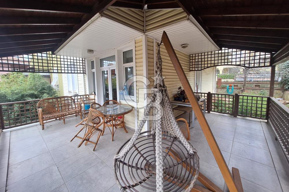 Çengelköy Ata 2 Sitesinde Kiralık Tripleks Villa