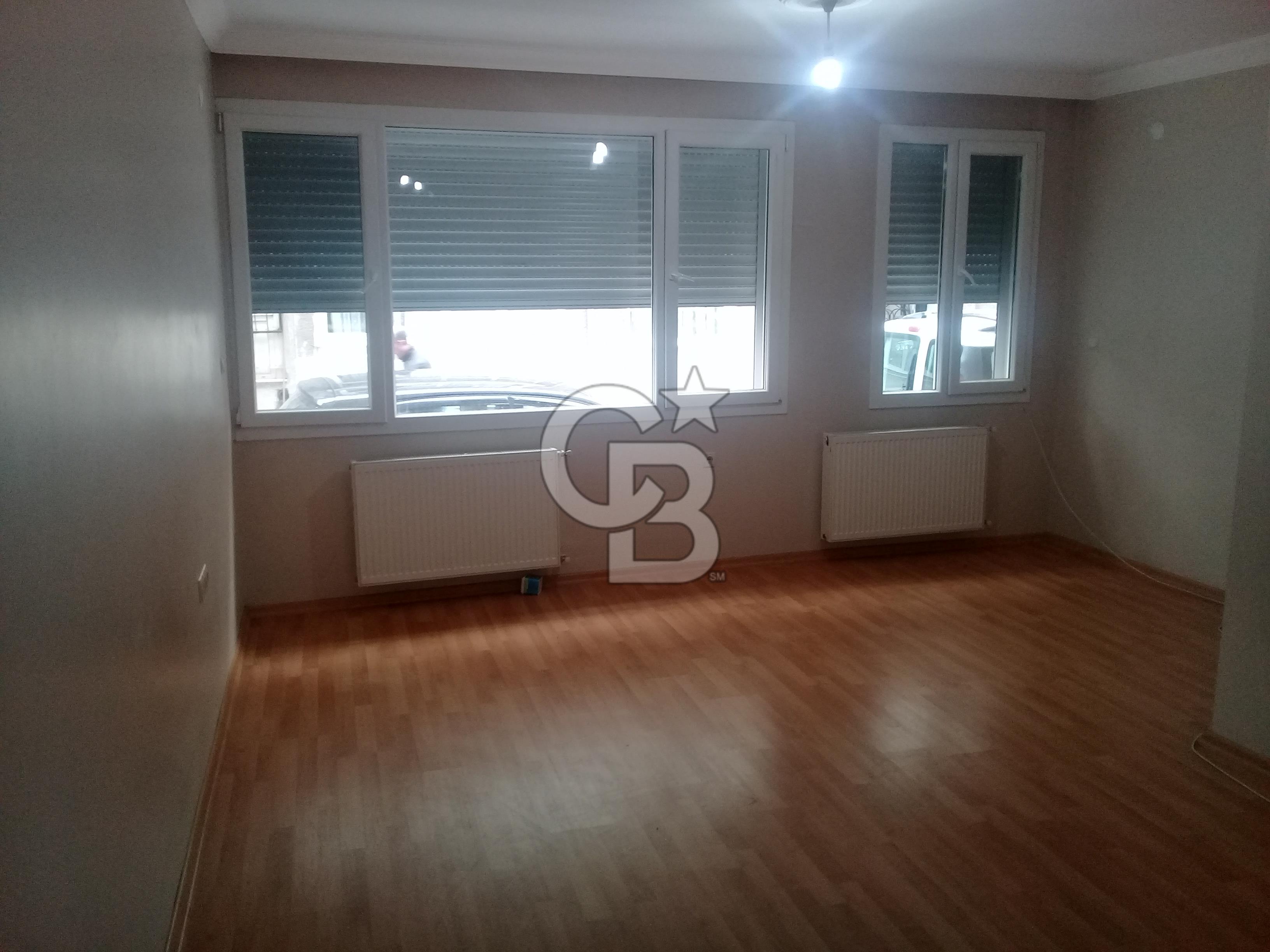 KARŞIYAKA ALAYBEY MERKEZDE 2+1 FULL YAPILI BAHÇELİ TEMİZ DAİRE