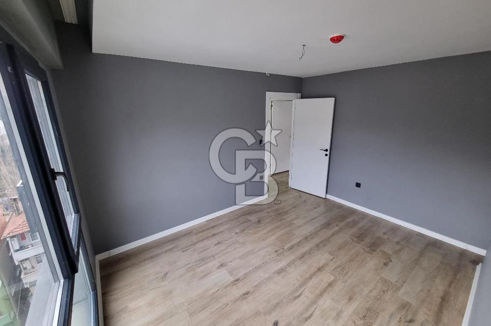 Gürsel Residence'da Ara Kat Kapalı Mutfaklı Kiralık 2+1 Daire 