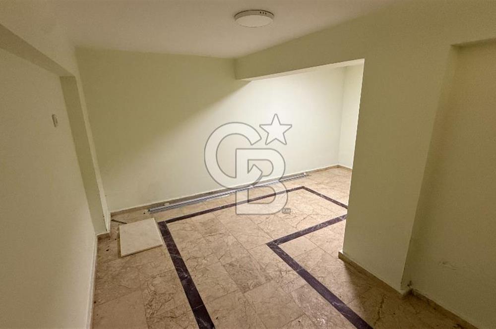 Çeşme Çiftlikte Havuzlu ve Şömineli Satılık 4+1 Villa