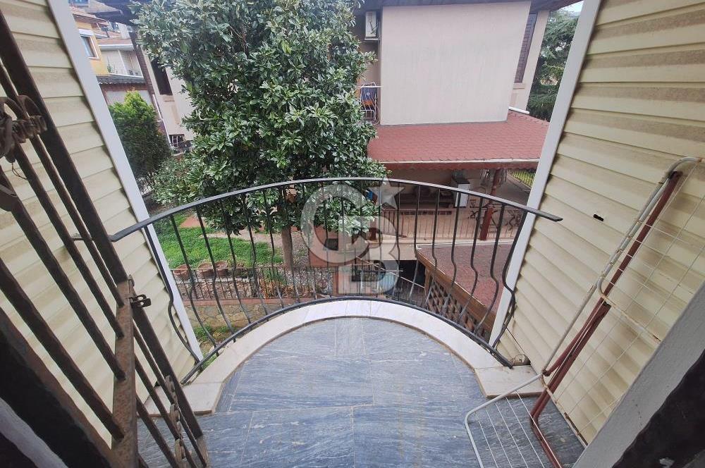 Çengelköy Ata 2 Sitesinde Kiralık Tripleks Villa