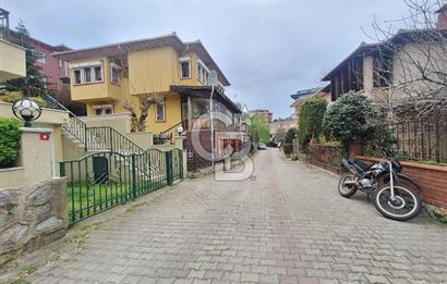 Çengelköy Ata 2 Sitesinde Kiralık Tripleks Villa