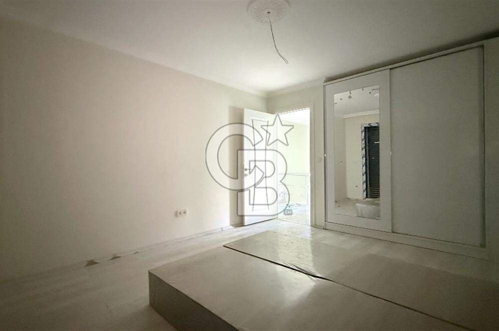Çeşme Çiftlikte Havuzlu ve Şömineli Satılık 4+1 Villa