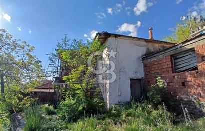 Köy Merkezinde 310 m² Taş Ev Elektrik ve Su Abonelikleri Hazır