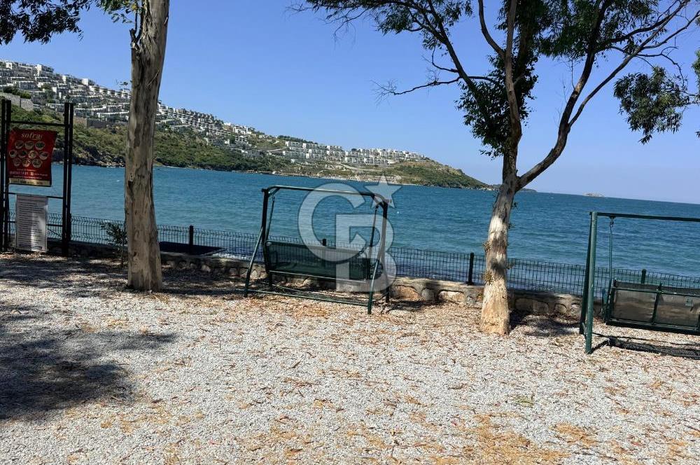 BOĞAZİÇİ/ ADABÜKÜ MAVİ TUR SİTESİ EŞSİZ DENİZ MANZARALI VİLLA