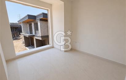 KOCAELİ YENİKÖY MERKEZ 4+1 SATILIK SİTE İÇERİSİNDE VİLLA