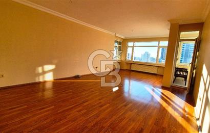 Seçkin Konaklar Sitesinde Deniz Manzaralı 3+1 Daire