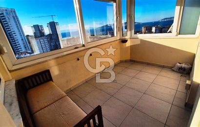 Seçkin Konaklar Sitesinde Deniz Manzaralı 3+1 Daire