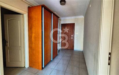 Seçkin Konaklar Sitesinde Deniz Manzaralı 3+1 Daire