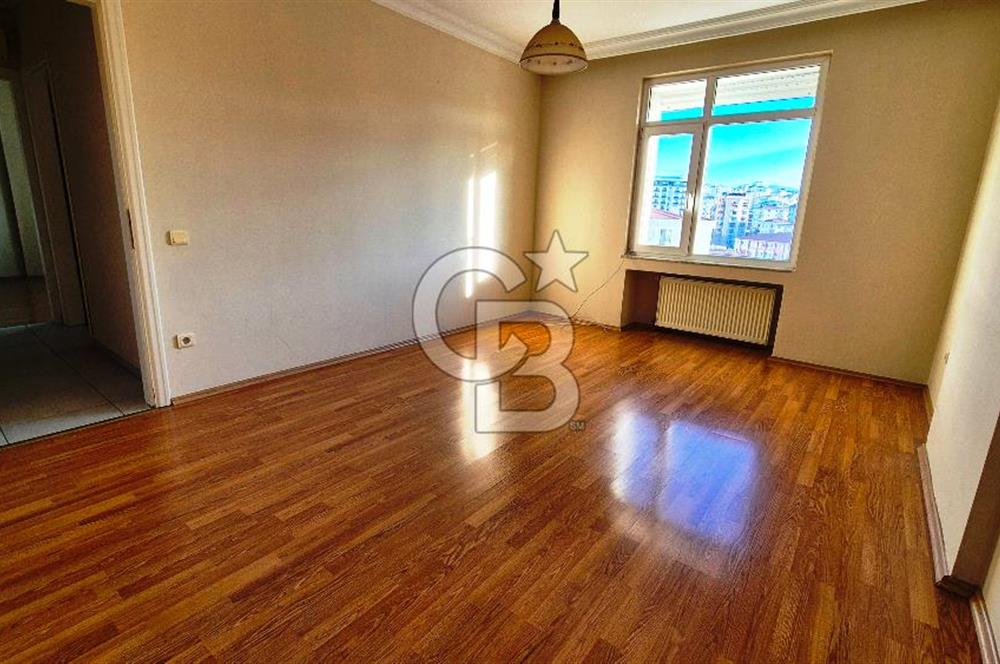 Seçkin Konaklar Sitesinde Deniz Manzaralı 3+1 Daire