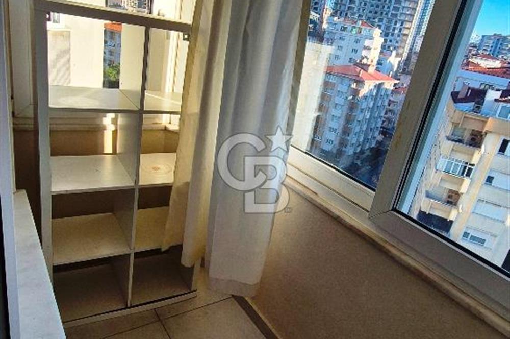 Seçkin Konaklar Sitesinde Deniz Manzaralı 3+1 Daire