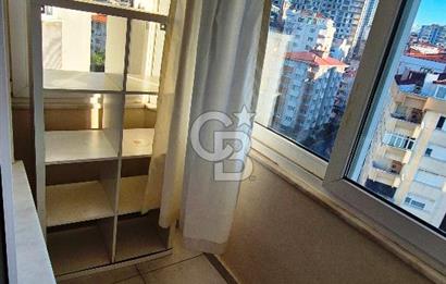 Seçkin Konaklar Sitesinde Deniz Manzaralı 3+1 Daire