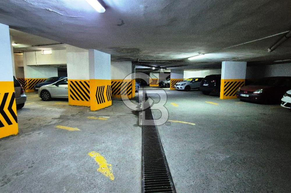 Seçkin Konaklar Sitesinde Deniz Manzaralı 3+1 Daire