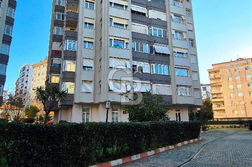 Seçkin Konaklar Sitesinde Deniz Manzaralı 3+1 Daire