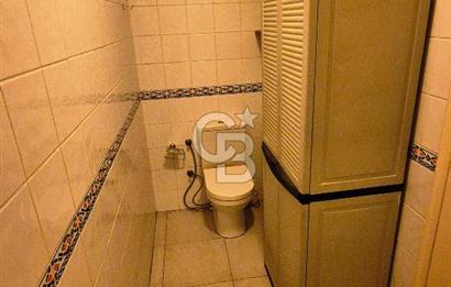 Seçkin Konaklar Sitesinde Deniz Manzaralı 3+1 Daire