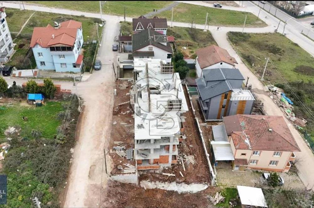 Derince'de Merkezi Konumda Satılık 2+1 110 M² Bahçeli Dubleks